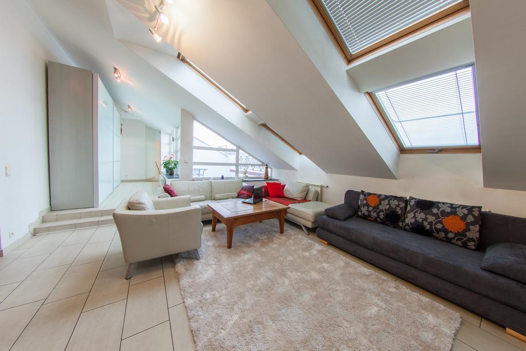Mansard Apartment Antonovicha 4 Kiev Exterior foto